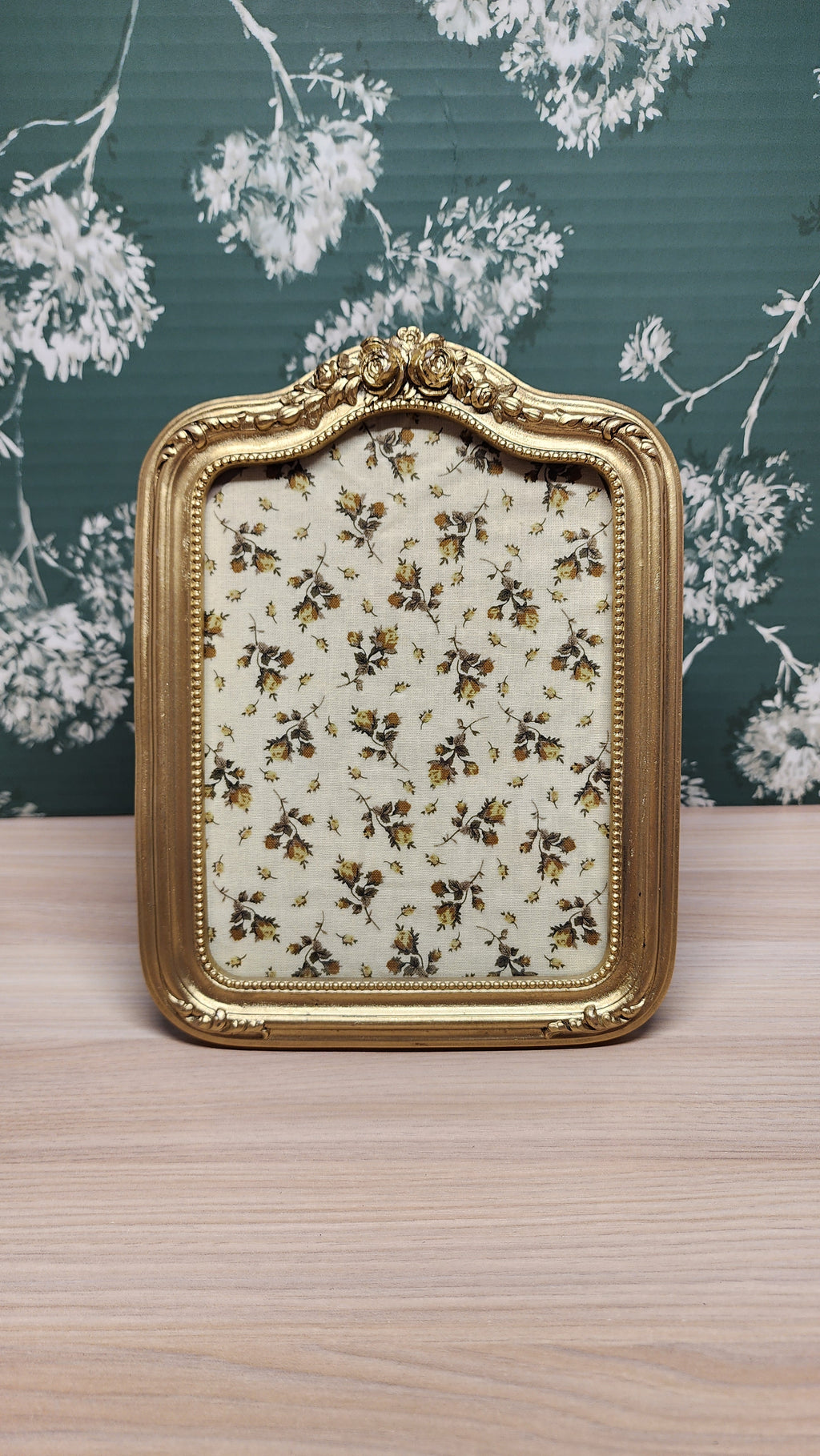 Ornate Gold Baroque Rose Frame